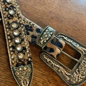 Leather Rock of San Diego crystal and cowhide one of a kind belt. LA HERRADURA BLACK COWHIDE HANDTOOLED NEW DESIGN BELT main image 4